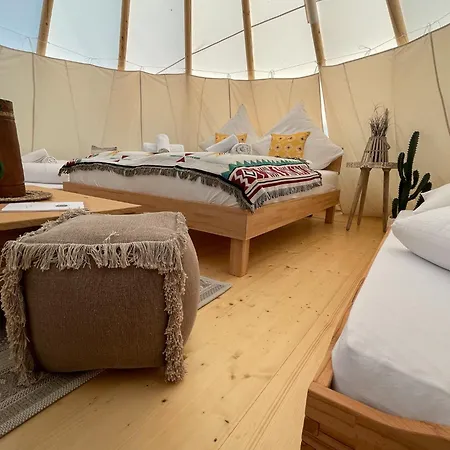 Tipi Sioux * Belau